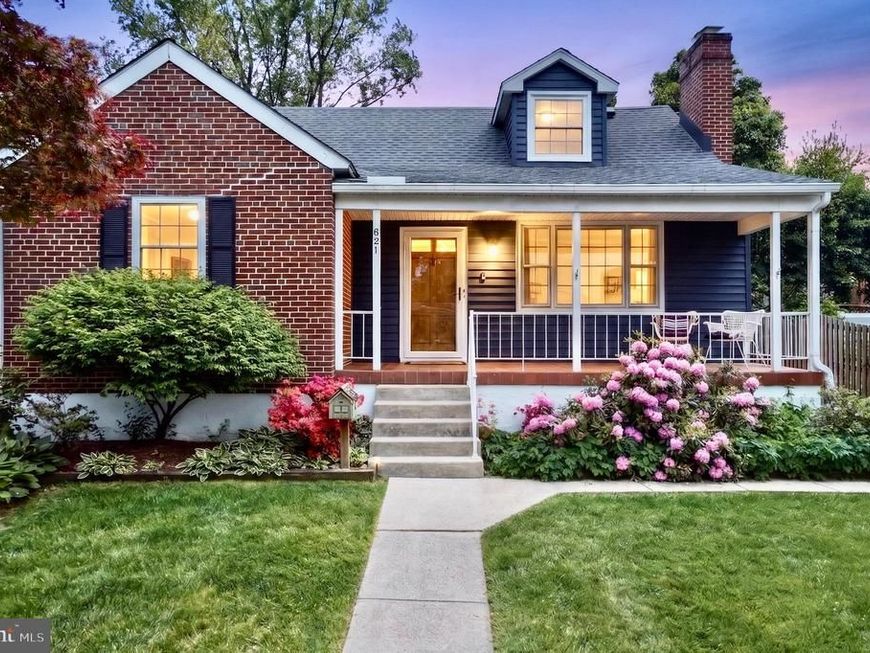 621 Woodsdale Road, Baltimore, MD 21228 Main Photo