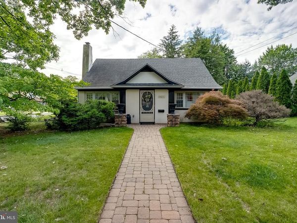 401 COPLEY ROAD, HADDONFIELD, NJ 08033