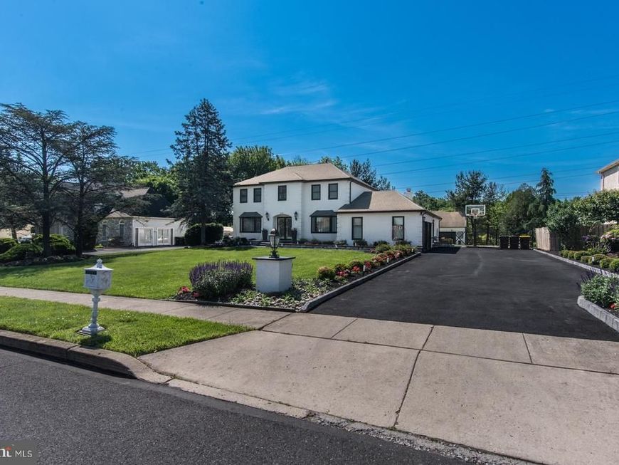 147 Gwynmont Drive, North Wales, PA 19454 Main Photo