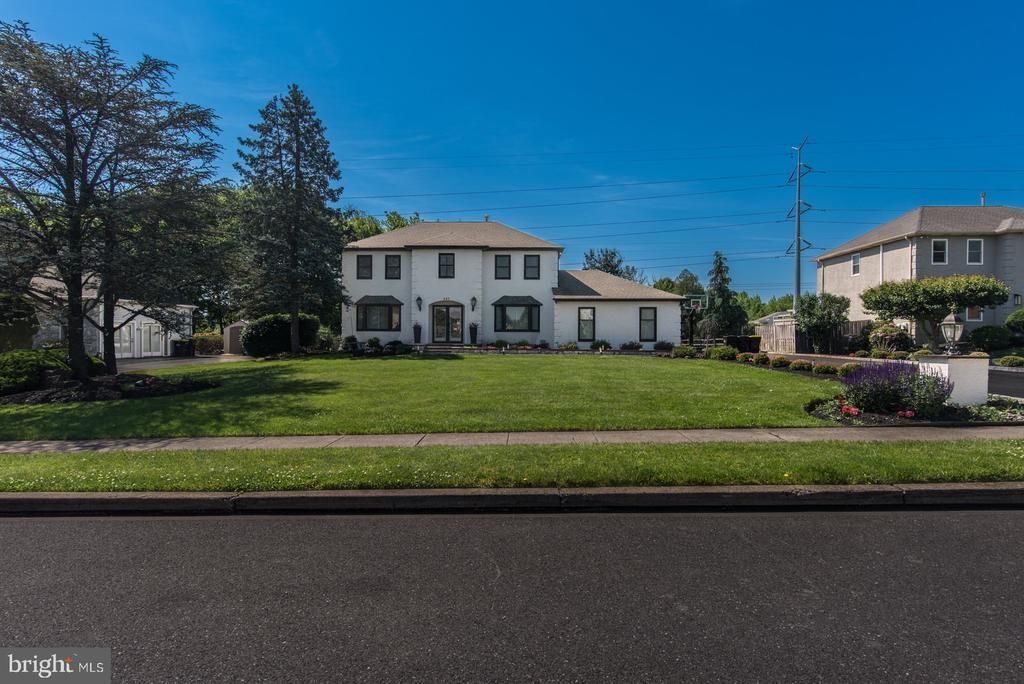 147 GWYNMONT DRIVE, NORTH WALES, PA 19454