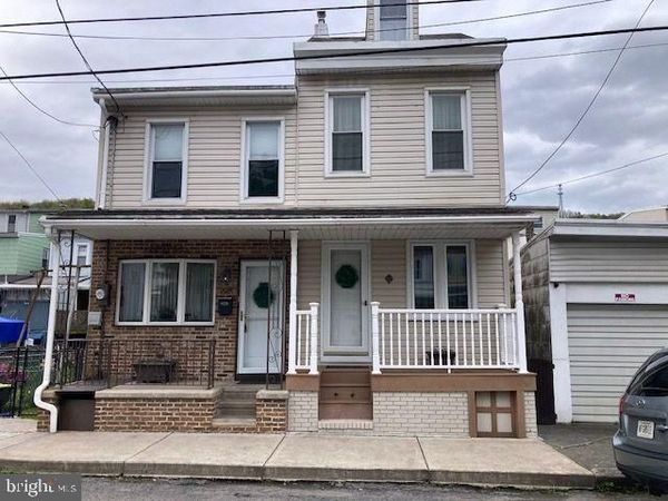 822 E MARKET STREET , MAHANOY CITY, PA 17948