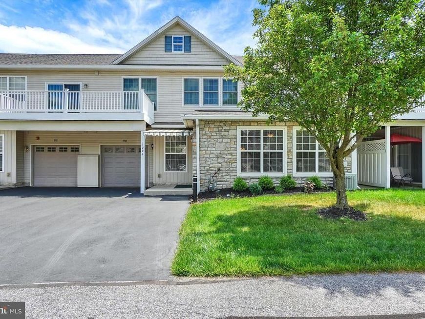 1204 Crestview Lane, Unit 1204, Stewartstown, PA 17363 Main Photo