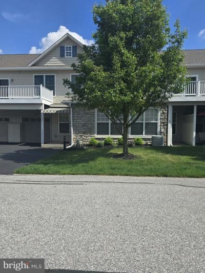 1204 CRESTVIEW LANE , STEWARTSTOWN, PA 17363