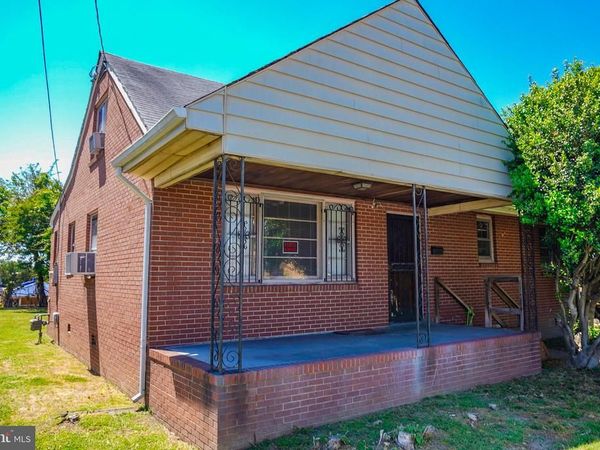 18 S LITTLE CHURCH STREET, PETERSBURG, VA 23803