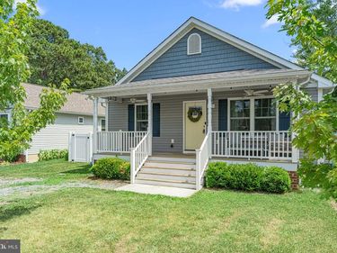 320 2ND STREET, COLONIAL BEACH, VA 22443