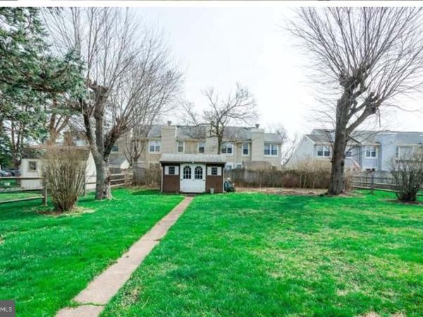 31 W END DRIVE , LANSDALE, PA 19446