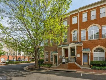 4910 A BARBOUR DRIVE , Unit A, ALEXANDRIA, VA 22304