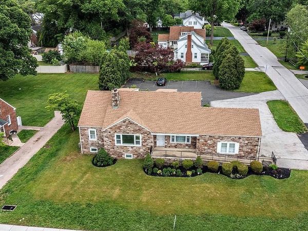 2111 DEKALB PIKE, EAST NORRITON, PA 19401
