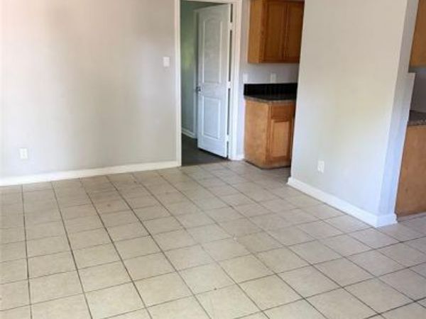 1505 W Lovers Lane, Unit 9, Arlington, TX 76013