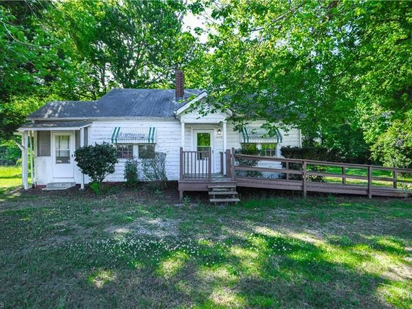 1402 Oak Ridge Road , Kernersville, NC 27284