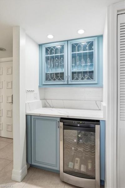 2400 Gulf Shore Blvd N, Unit 604, Naples, FL 34103 Photo