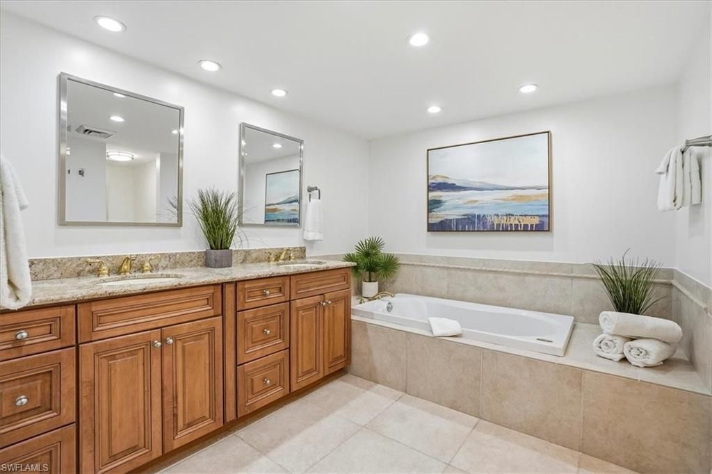 2400 Gulf Shore Blvd N, Unit 604, Naples, FL 34103 Photo