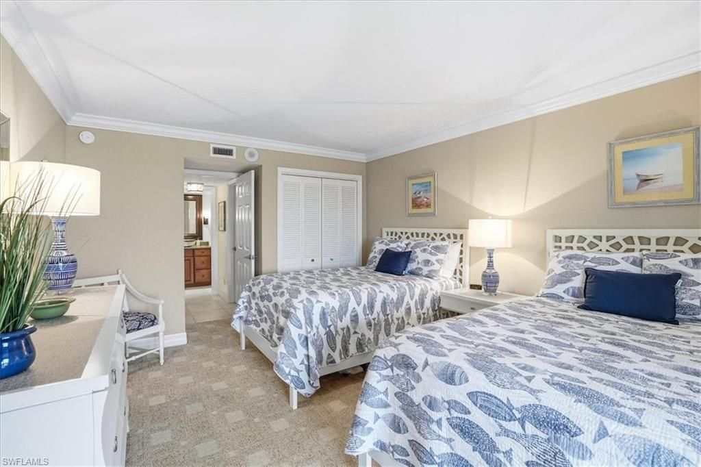 2400 Gulf Shore Blvd N, Unit 604, Naples, FL 34103 Photo