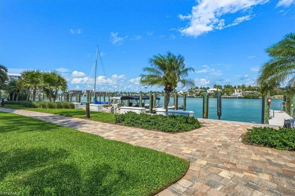 2400 Gulf Shore Blvd N, Unit 604, Naples, FL 34103 Photo