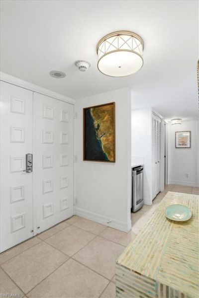 2400 Gulf Shore Blvd N, Unit 604, Naples, FL 34103 Photo