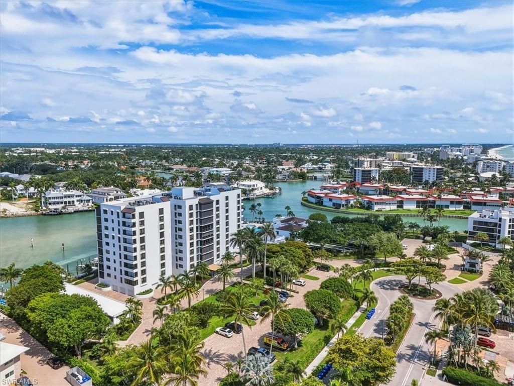 2400 Gulf Shore Blvd N, Unit 604, Naples, FL 34103 Photo