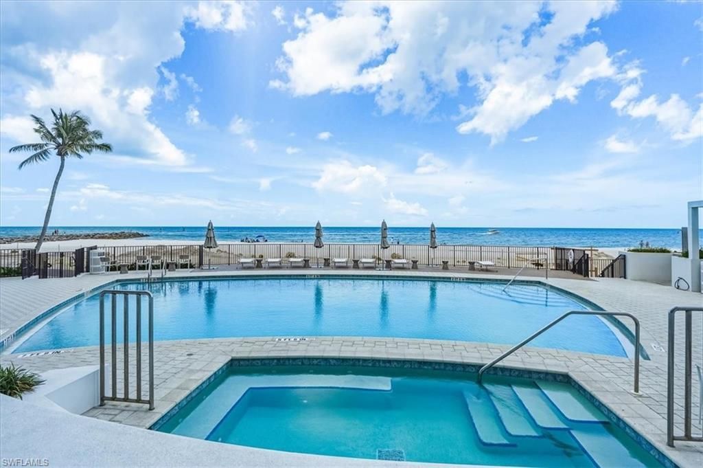 2400 Gulf Shore Blvd N, Unit 604, Naples, FL 34103 Photo