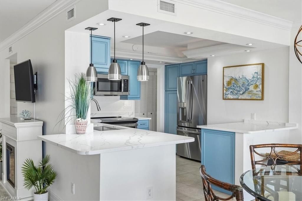2400 Gulf Shore Blvd N, Unit 604, Naples, FL 34103 Photo