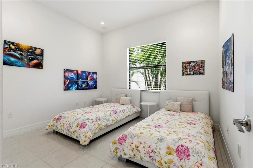 4715 Kensington Cir, Naples, FL 34119 Photo