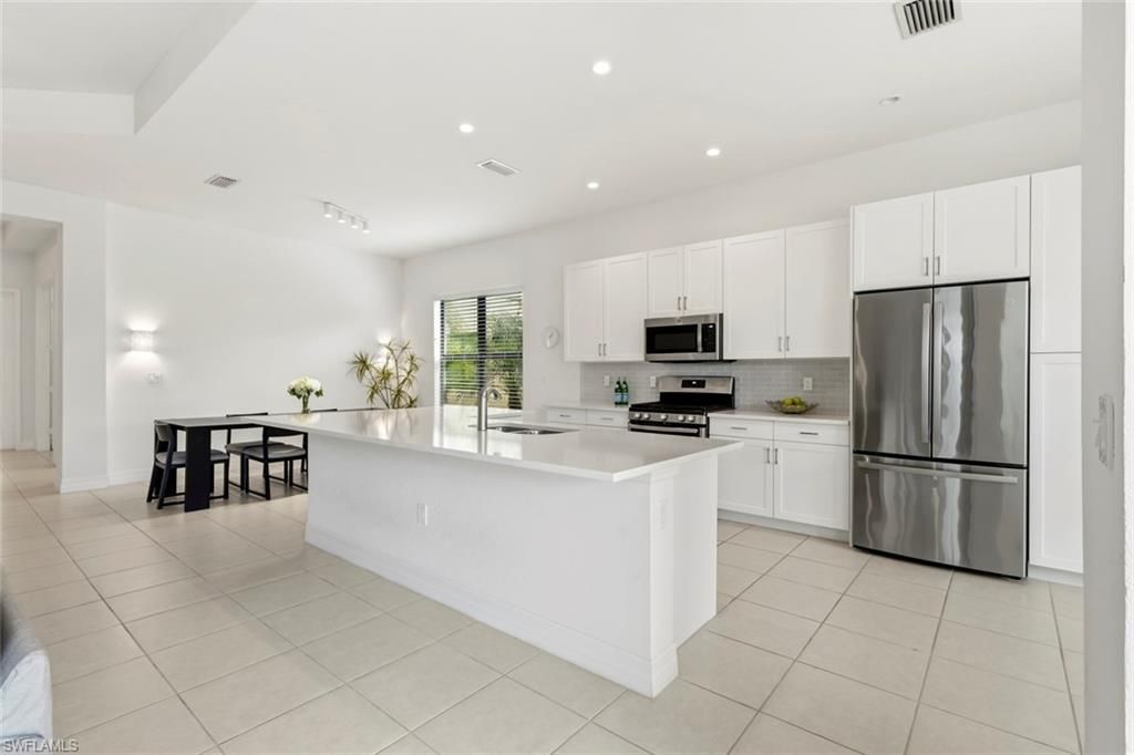 4715 Kensington Cir, Naples, FL 34119 Photo