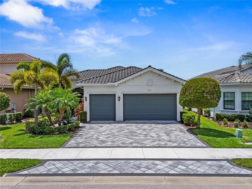 4715 Kensington Cir, Naples, FL 34119 Photo