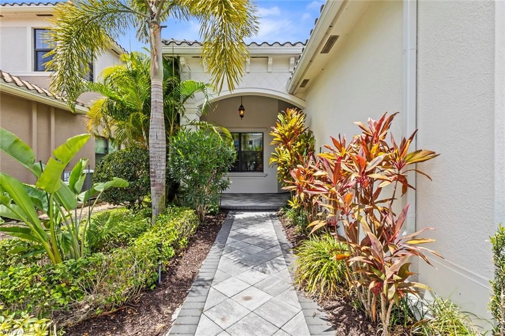 4715 Kensington Cir, Naples, FL 34119 Photo
