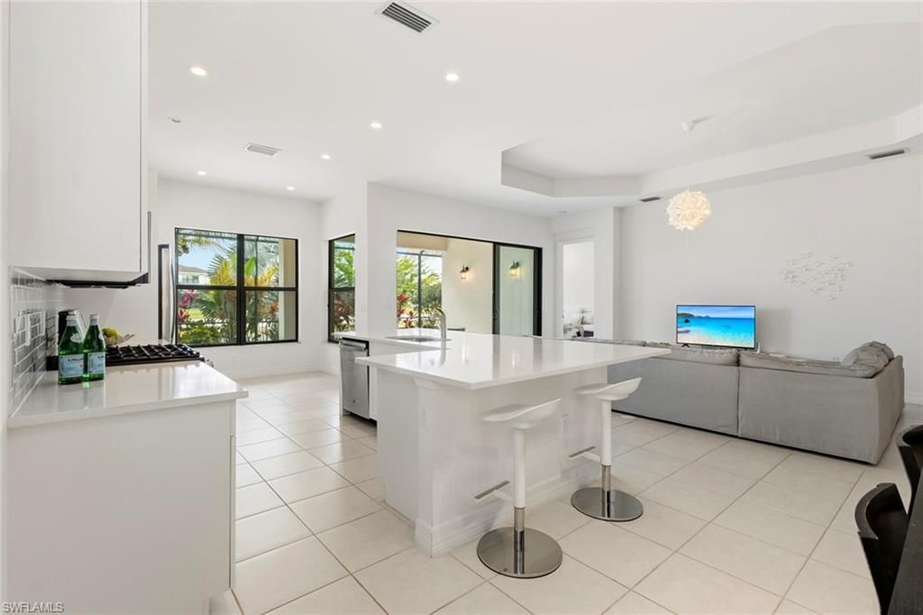 4715 Kensington Cir, Naples, FL 34119 Photo