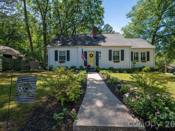823 N Laurel Street , Lincolnton, NC 28092