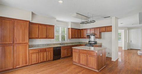 2911 Macon Dr, Sacramento, CA 95835 Photo