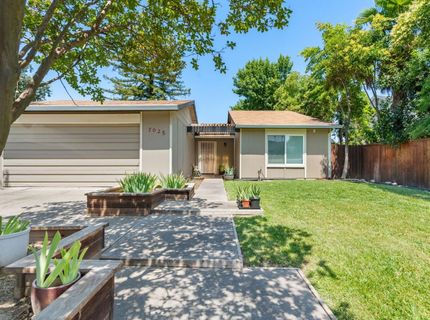 7025 Woodrick Way, Sacramento, CA 95842 Photo