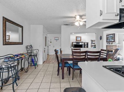 7025 Woodrick Way, Sacramento, CA 95842 Photo