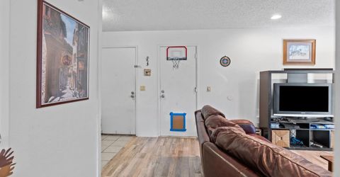 7025 Woodrick Way, Sacramento, CA 95842 Photo