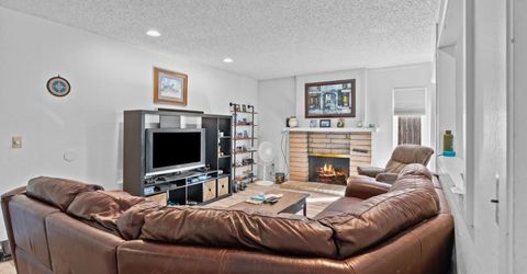 7025 Woodrick Way, Sacramento, CA 95842 Photo