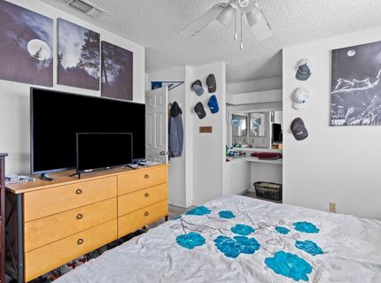 7025 Woodrick Way, Sacramento, CA 95842 Photo