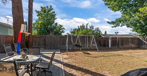 7025 Woodrick Way, Sacramento, CA 95842 Photo