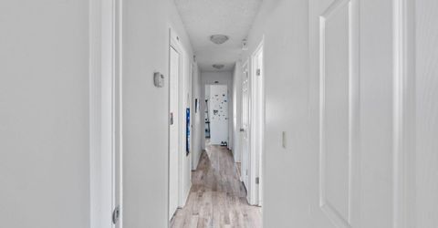 7025 Woodrick Way, Sacramento, CA 95842 Photo