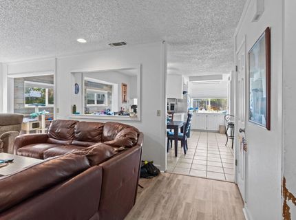 7025 Woodrick Way, Sacramento, CA 95842 Photo