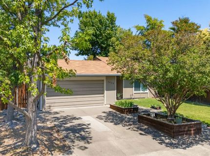 7025 Woodrick Way, Sacramento, CA 95842 Photo