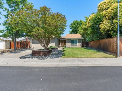 7025 Woodrick Way, Sacramento, CA 95842 Photo