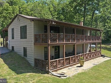 13010 BELLE MEADE LANE, MARKHAM, VA 22643