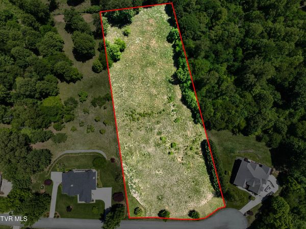 152 Allison Timbers Road, Piney Flats, TN 37686