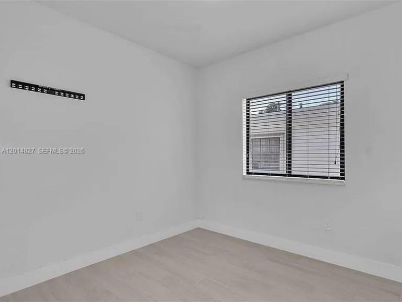 4817 E 9th Ln , Unit 4817, Hialeah, FL 33013 Photo