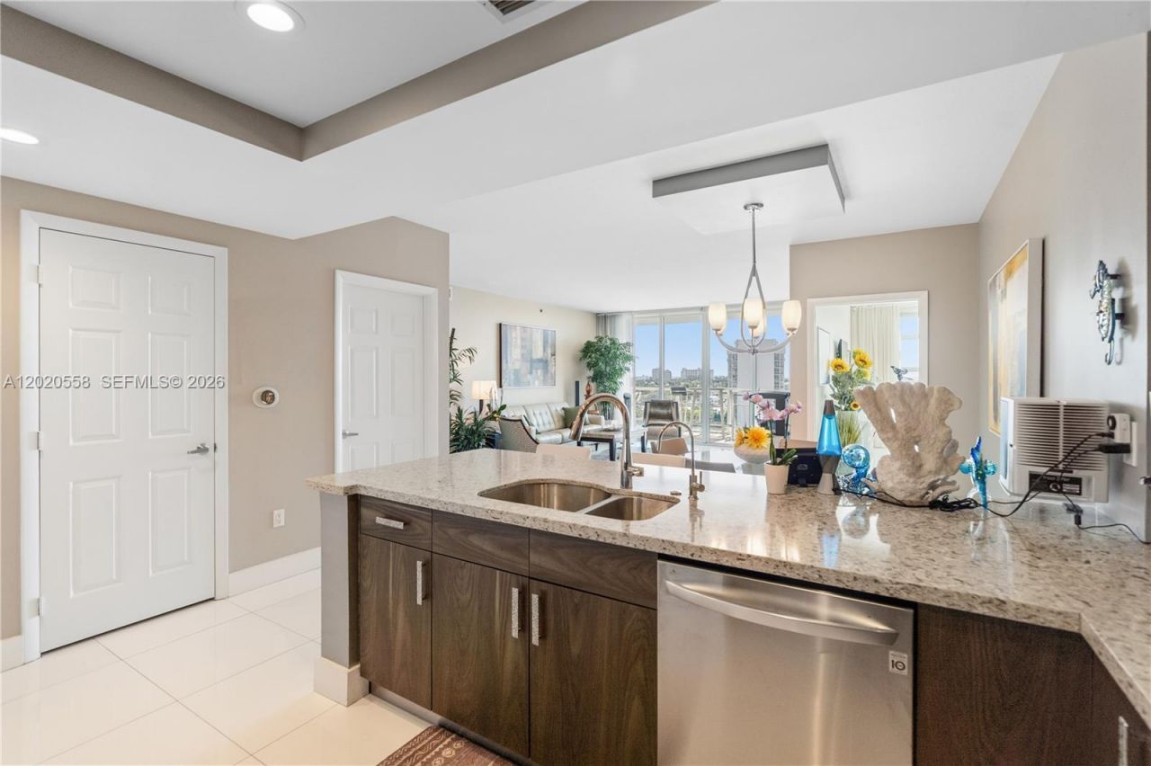1819 SE 17th St, Unit 1008, Fort Lauderdale, FL 33316 Photo