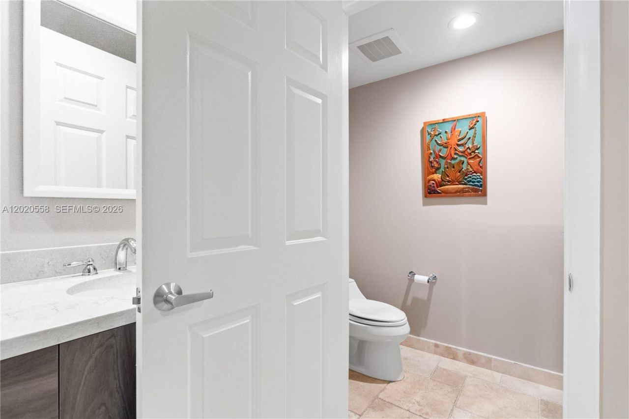 1819 SE 17th St, Unit 1008, Fort Lauderdale, FL 33316 Photo