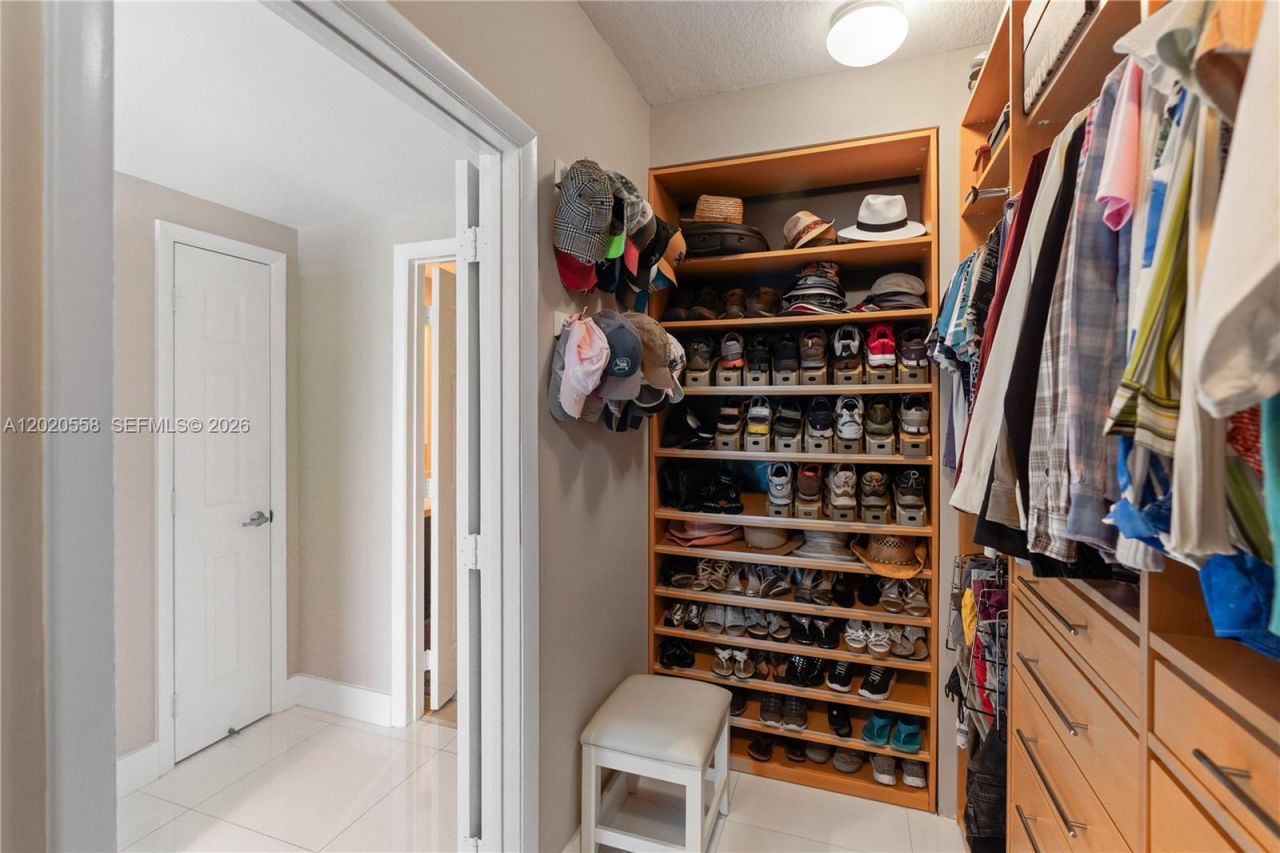 1819 SE 17th St, Unit 1008, Fort Lauderdale, FL 33316 Photo