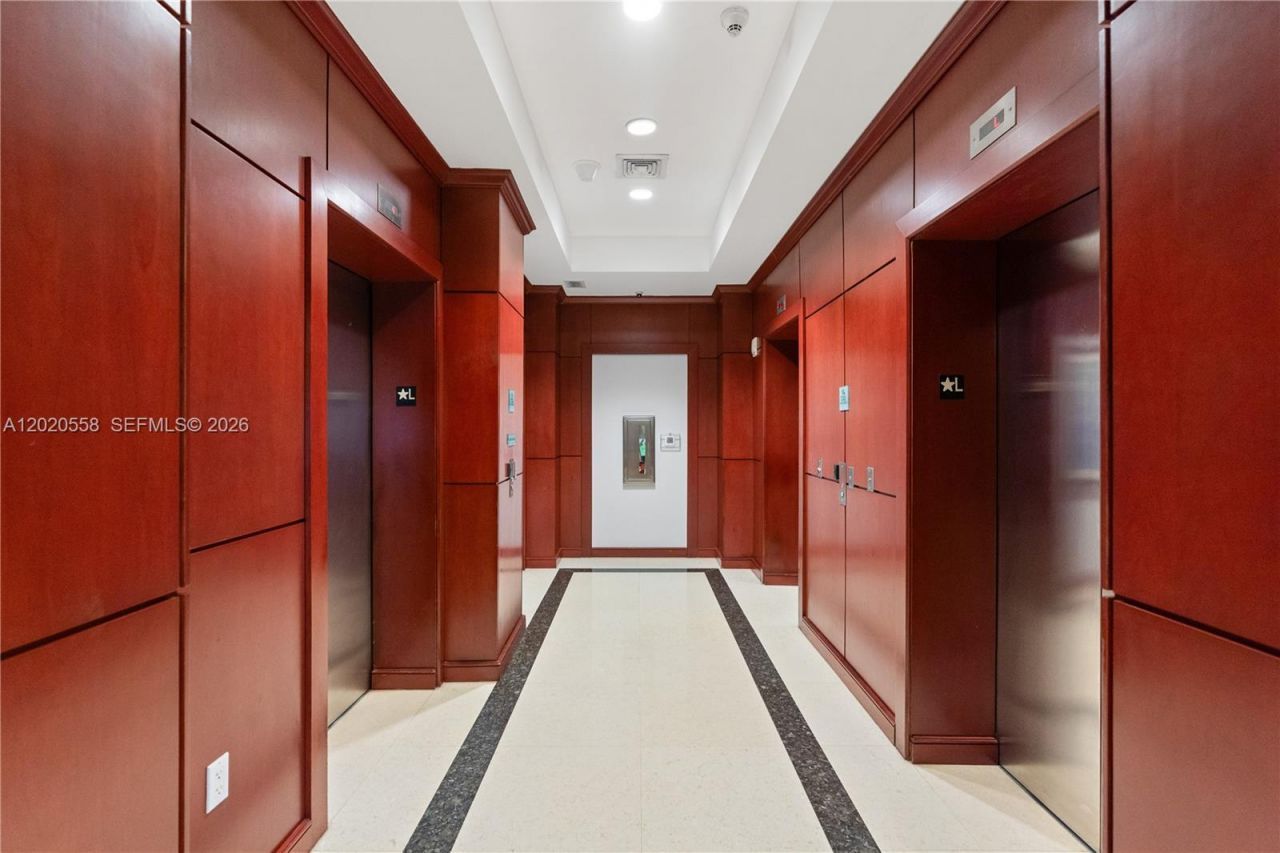 1819 SE 17th St, Unit 1008, Fort Lauderdale, FL 33316 Photo