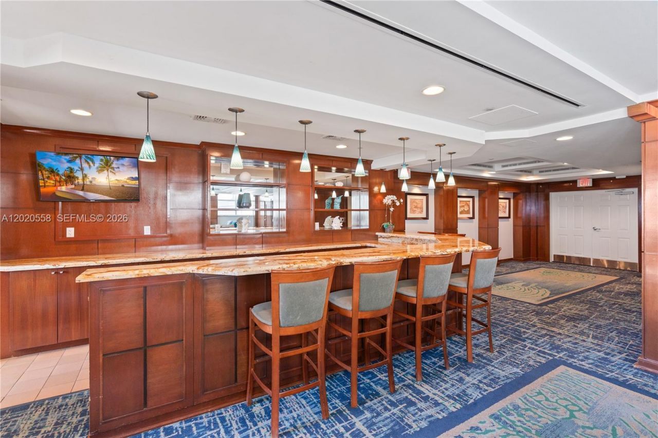 1819 SE 17th St, Unit 1008, Fort Lauderdale, FL 33316 Photo