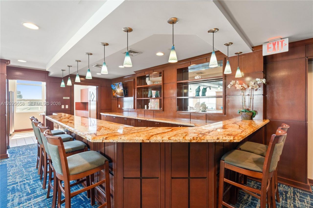 1819 SE 17th St, Unit 1008, Fort Lauderdale, FL 33316 Photo