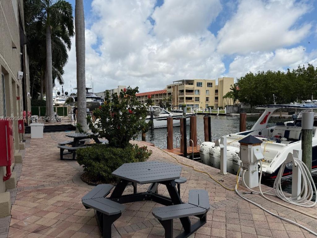1801 SE 17th St Bay #7, Fort Lauderdale, FL 33316 Photo