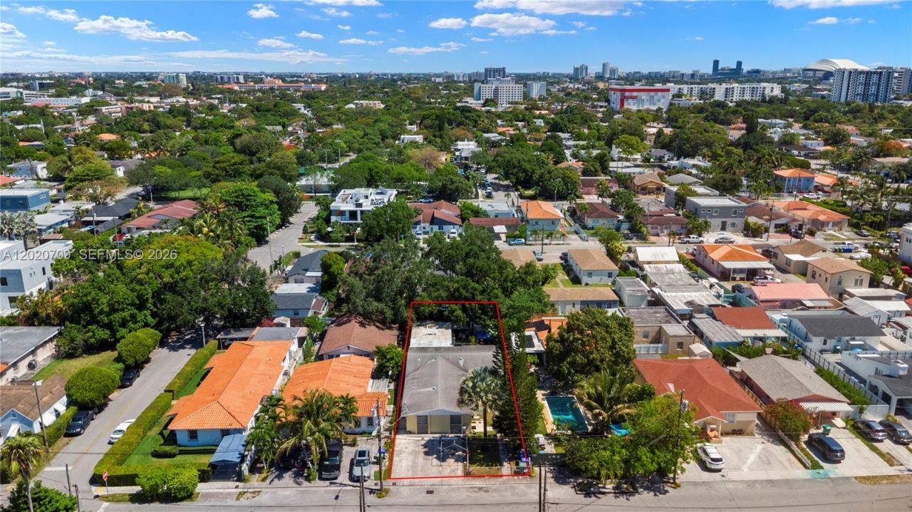 2275 SW 15th St , Miami, FL 33145 Photo